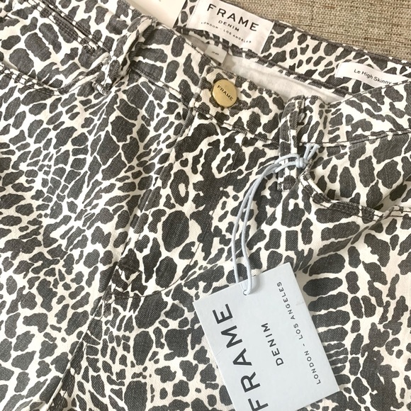 NWT FRAME “Le High Skinny” Denim Jeans in Black/White Animal Print, Size 26 - Picture 4 of 7